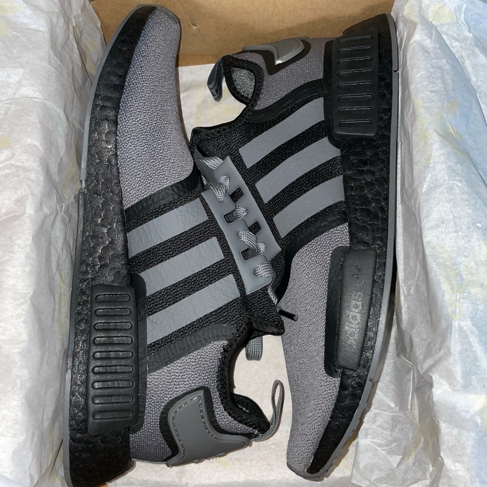 NWT Adidas NMD- R1 Grey/ Black Size 10.5